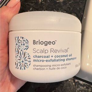 NEW Briogeo Scalp Revival Shampoo
